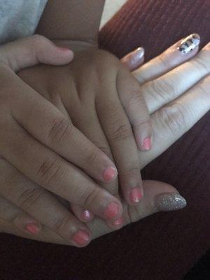 Mommy daughter nails