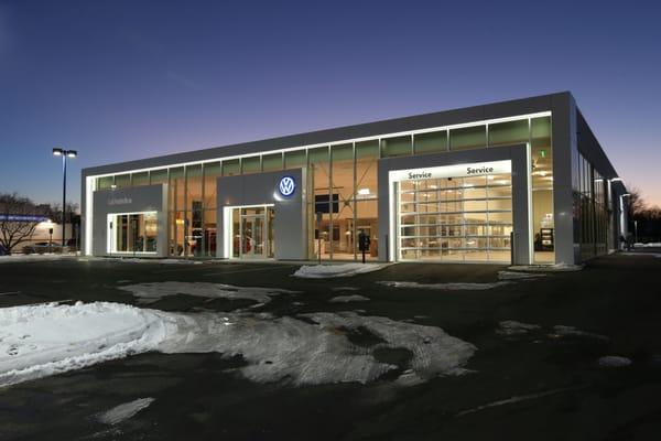 LaFontaine Volkswagen in Dearborn, Michigan - Exterior