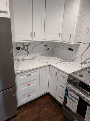 Calcatta Marble looking quartz Perfect Granite and Marble 708 692-0425