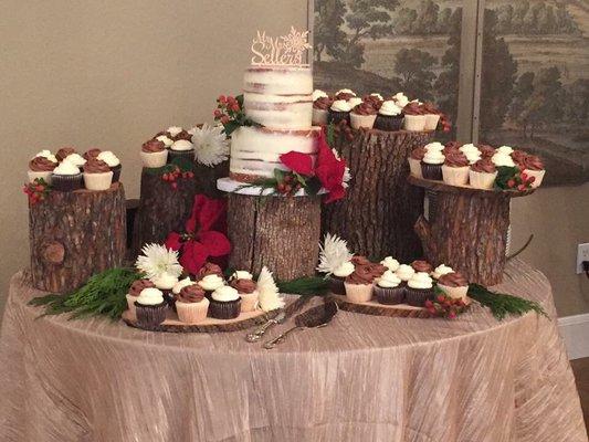 Wood slices and stumps rented from Bella really added to the theme