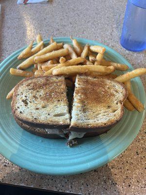 Reminisce Soda Fountain Diner