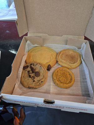 Chocolate chip, peanut butter jelly, pumpkin spice and snickerdoodle cookies