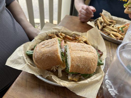 Sandwich & fries