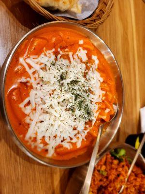 Rose Tteokbokki with cheese