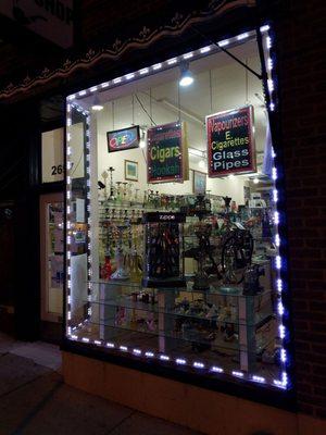 Lakeview Smoke Shop