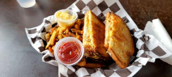 Mushroom and bacon grilled cheese