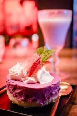 Ube cheesecakes (dessert selection changes) and Lady-in-Waiting non-alcoholic "gin" cocktail.