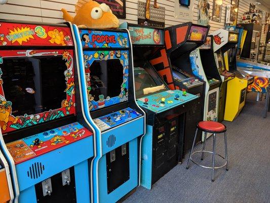 Just a few of our many arcade & pinball machines.