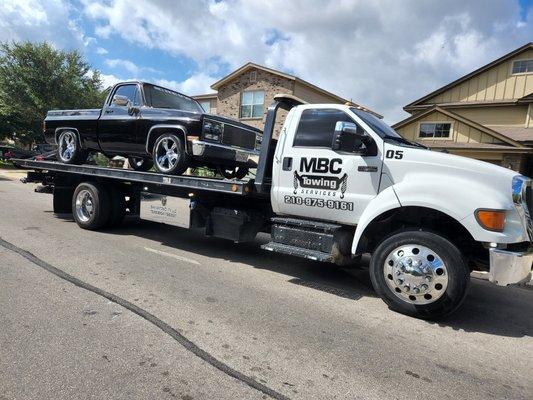 Mbctowing llc 
210 975 9161