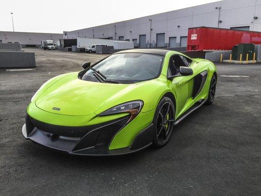 McLaren 675LT with Raw Carbon Accents