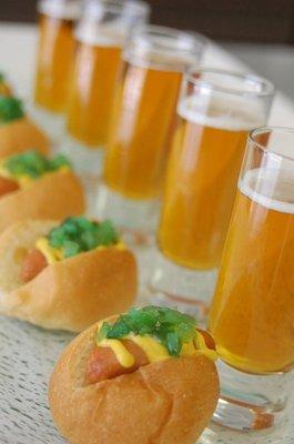 Mini Hot Dogs & Pints