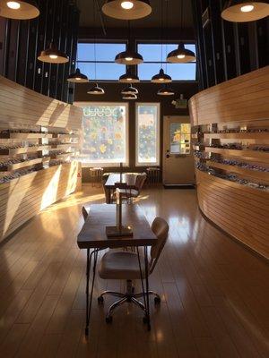 Beautiful optometry office. Love the design. Amazing service! Highly recommend.