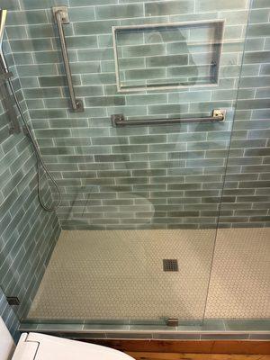 Walk-in shower glass - at curb