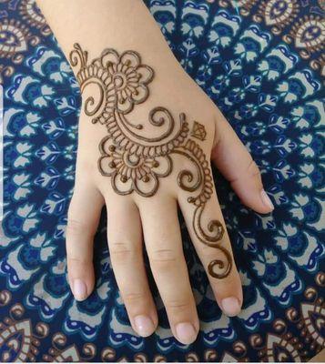 Henna tattoo