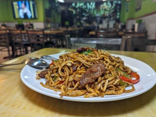 black pepper beef noodles $14