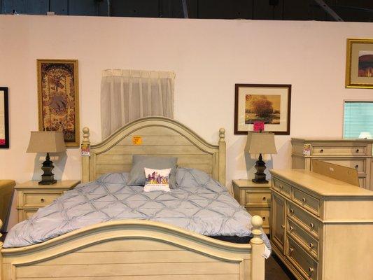 NEW DISTRESSED COUNTRY STLYE COMPLETE BED ROOM SET ONLY $1,249.00 MATTRESS/ BOX NOT INCLUDED!