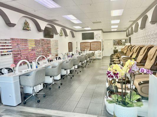 We have 9 spa chairs , 8 manicures stations and hundreds of color choices for Gel and Powder .