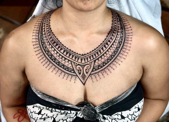 Custom freehand contemporary Polynesian and Filipino tattoo design.