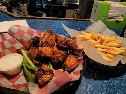 Mild wings and fries