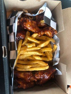 Honey bbq and lemon pepper fries