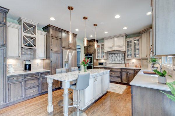 A transitional style kitchen remodel.