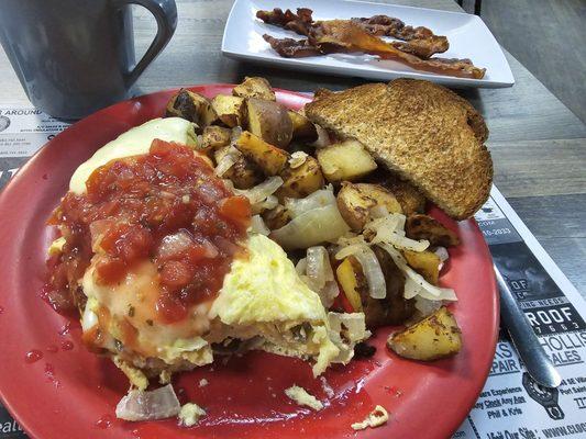 This was the best spanish omelet. Local spot for breakfast. Excellent food. I recommend