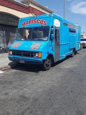 Lochera de Mariscos El Pulpo /Mariscos El Pulpo Lunch Truck