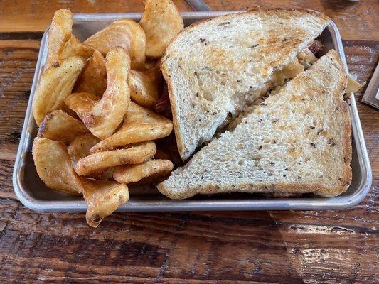 Reuben & fries