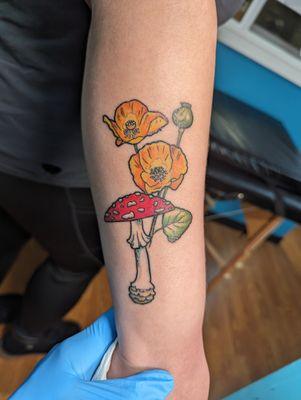 Tattoo by Laura Lawley
@lauralawleytattoos