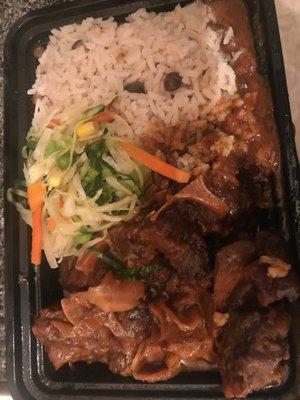 Medium oxtail with rice n Rice & Peas