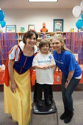 Collierville Middle School granted of this sweet girl's wish to go to Disney. Also pictured, Becky Thomas as Snow White - a friend & author.