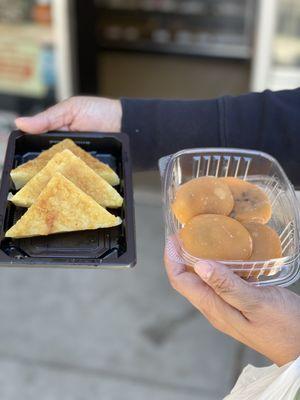 Ig: @eat_with_jeleneeee | butter mochi and Peanut butter chocolate chip mochi