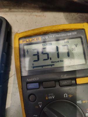 Battery load test Crown SP3500