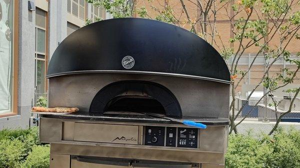 Outdoor oven