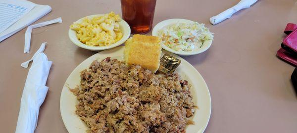 Chopped pork with 2 sides and a sweet tea.