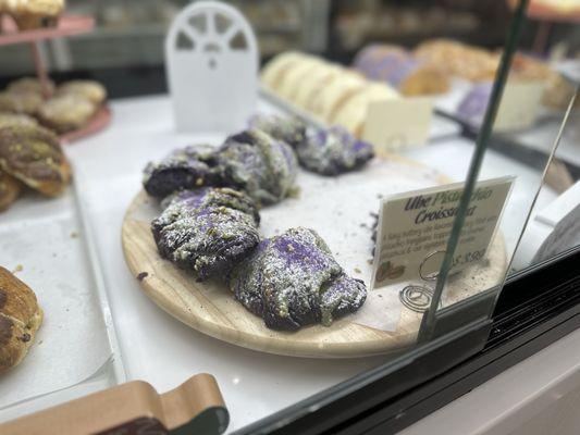 Ube pistachio croissant