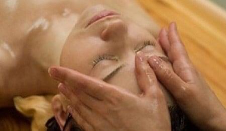 We have a large range of facial treatments designed specially for your needs! Call us today to get a free consultation.