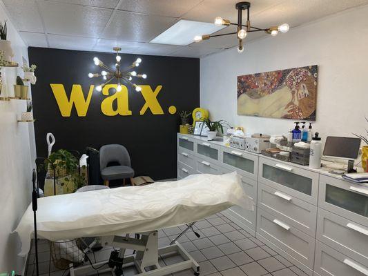 Super clean and organized waxing room