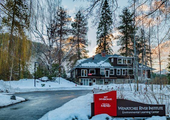 A winter oasis! Looking in from the entrance to WRI at River Haus.