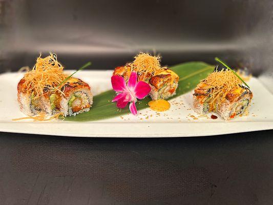 Spicy dragon roll