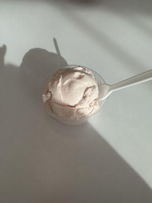 Rose gelato