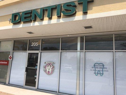 Dentistry At the Groves