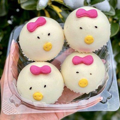 they told me these were Hello Kitty baos, Hello Piggy? Sanrio's newest character LOL