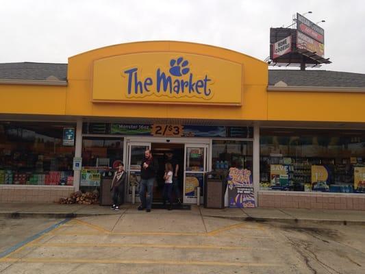 Front of shell gas station