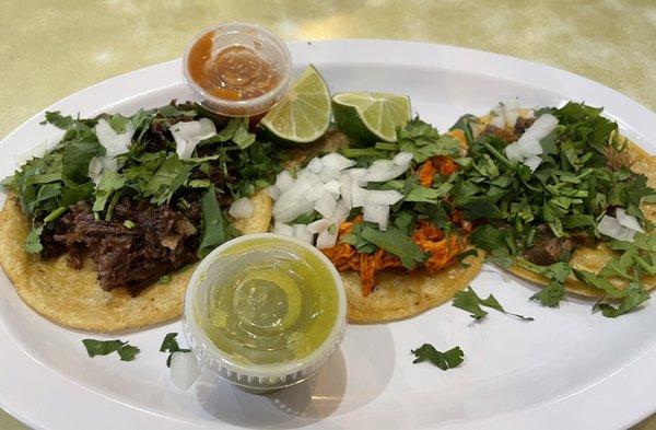 Tacos de lengua & barbacoa taco