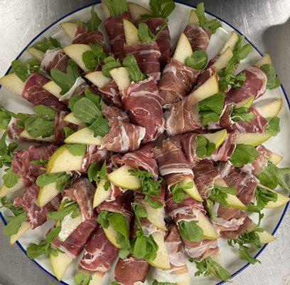 Prosciutto and pear appetizers