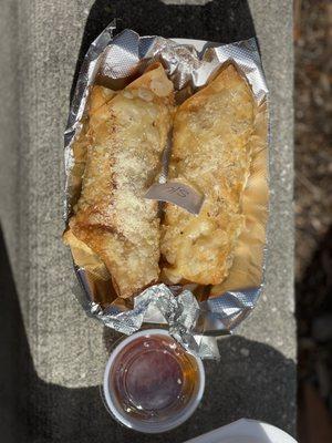 Shrimp and crab and shrimp, chicken and vegetable egg roll