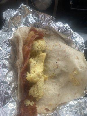 Bacon & egg taco. Serving size is ridiculous!