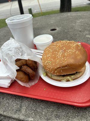 Pimento cheese burger with onion rings