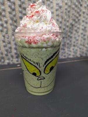 Holiday Grinch shake
Mint milk shake